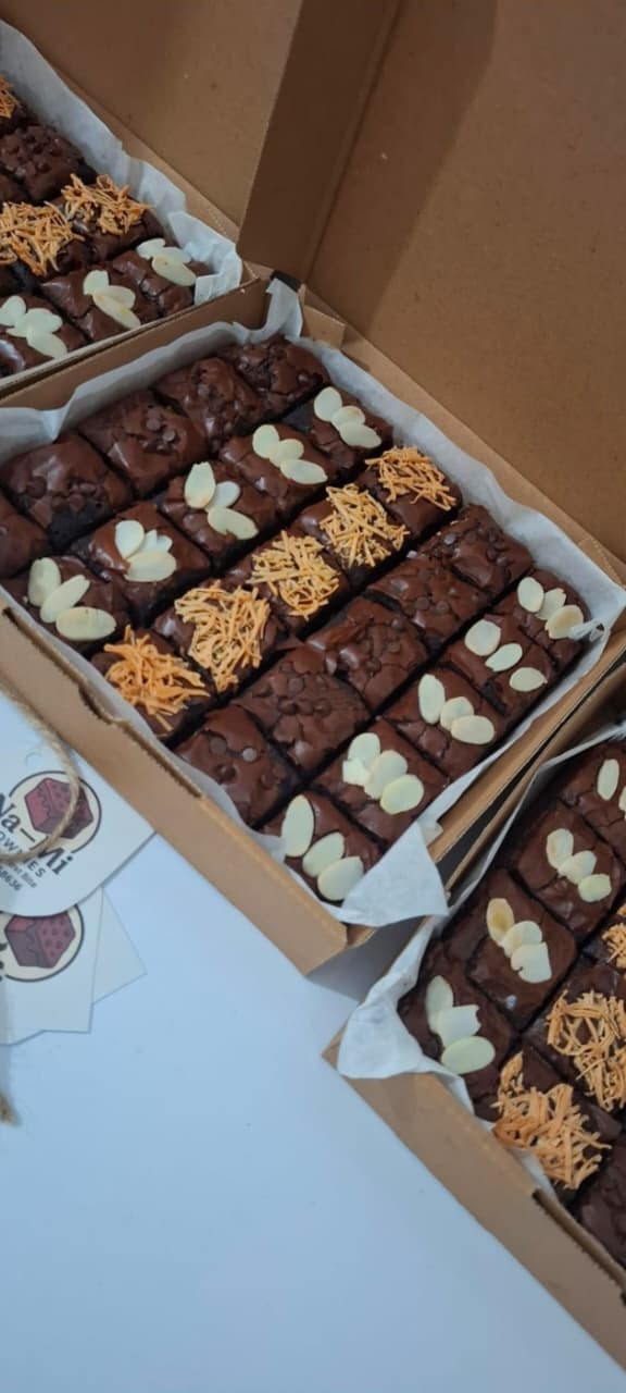 NaMi Premium Brownies